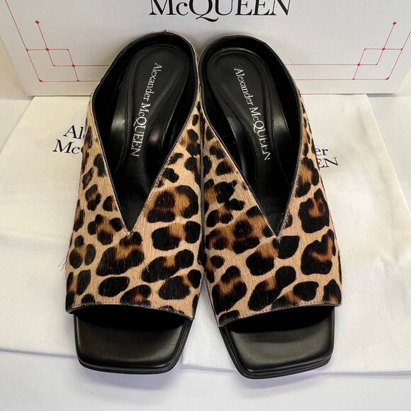 Alexander McQueen Leopard Calf Hair Mules Size 37 Open Square Toe Slip-On - Picture 2 of 16